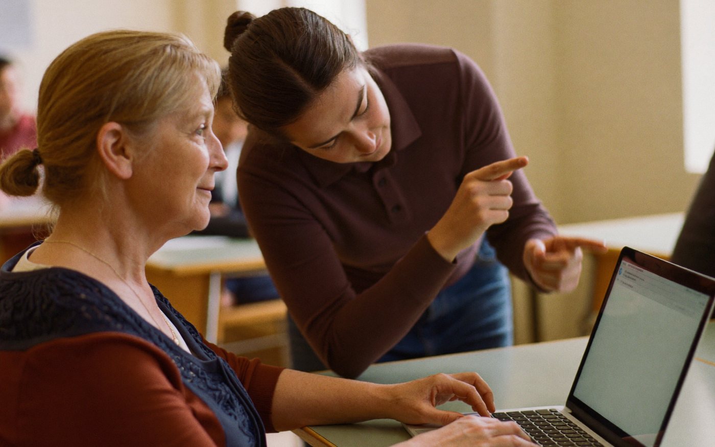 Adult computer training class
